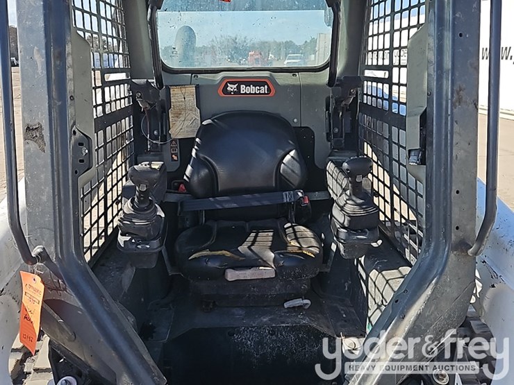 2021-bobcat-t76-image-22