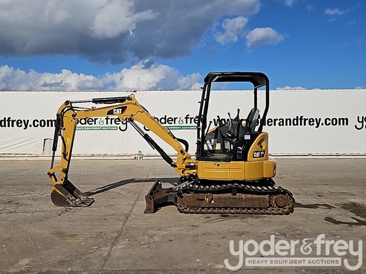 2015-caterpillar-303e-cr-image-3