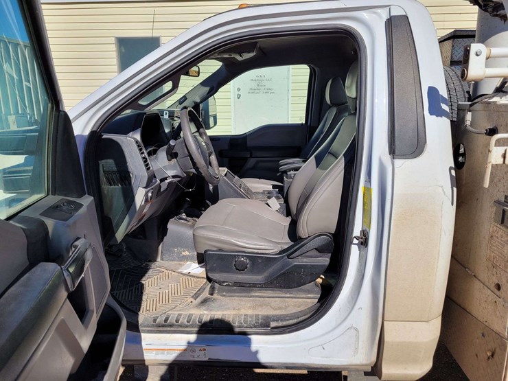 2019-ford-f550-image-18