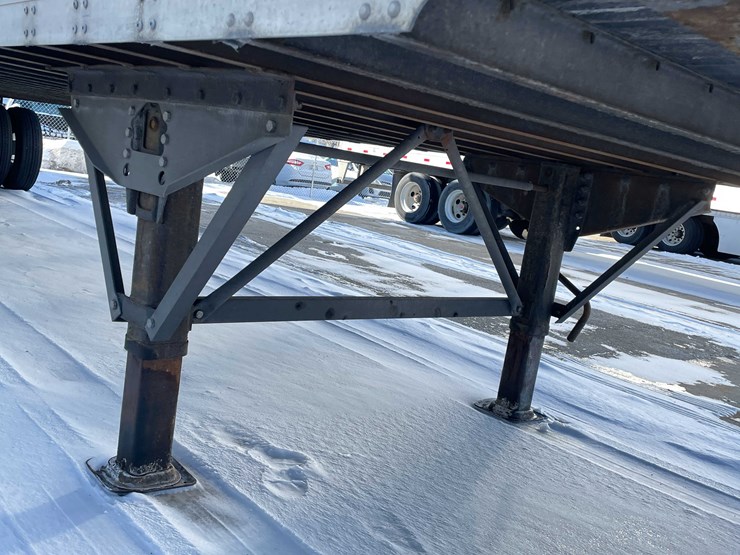 2022-stoughton-trailer-image-15