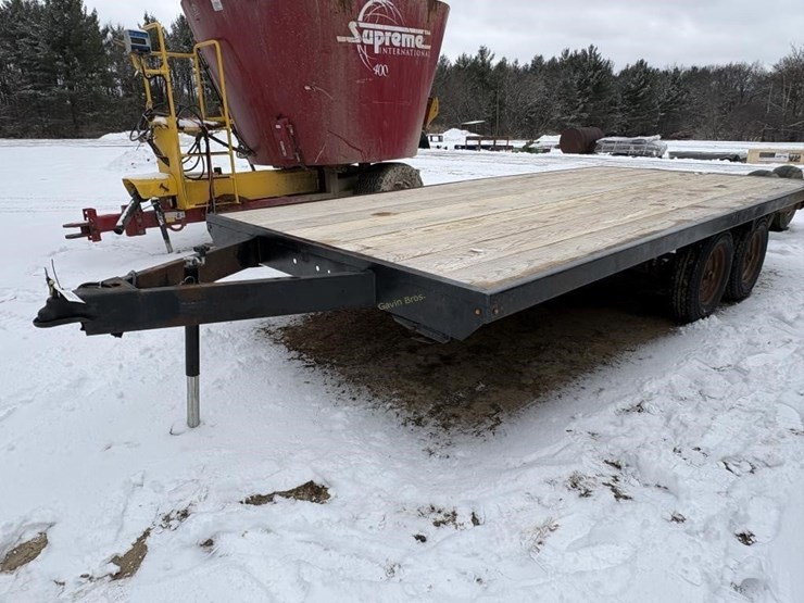 7.5'x16'-flatbed-trailer-image-1