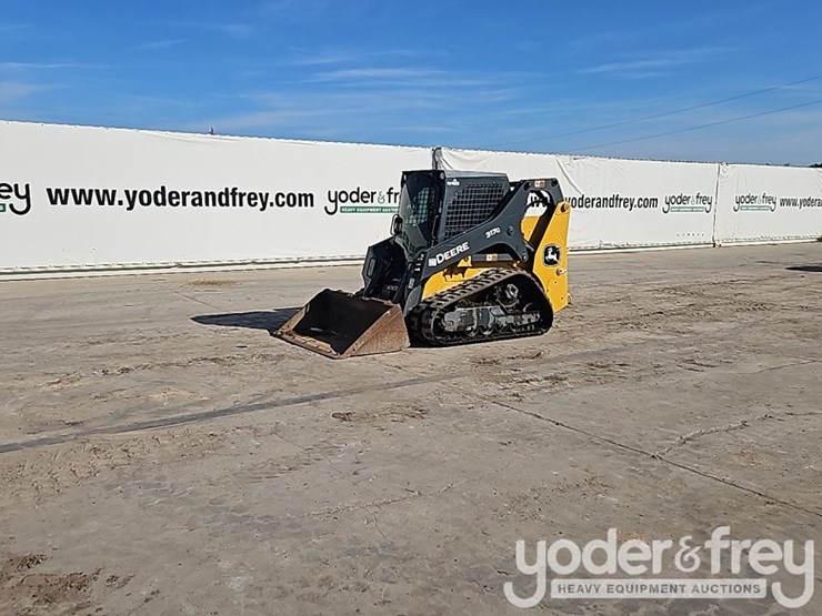 2023-deere-317g-image-2