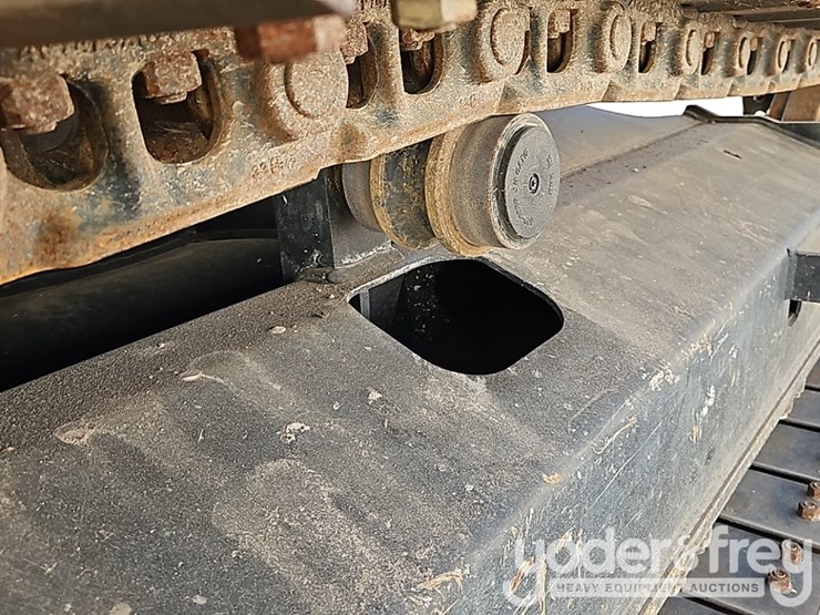 2023-caterpillar-315-image-17