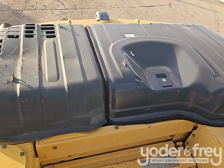 2017-kobelco-sk210-lc-10-image-33