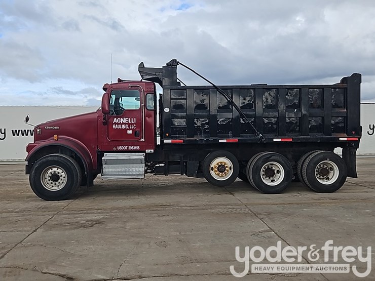 2009-kenworth-w900-image-2