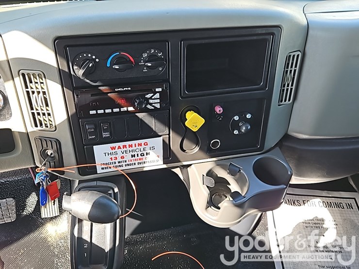 2016-international-durastar-4300-image-32