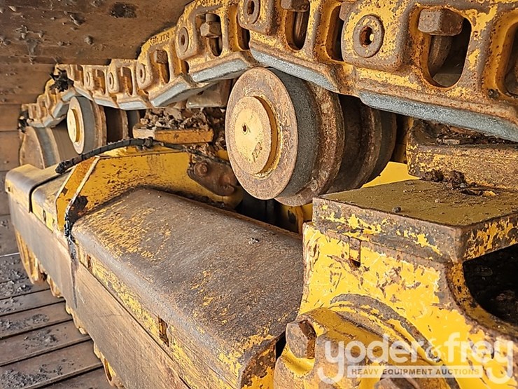 2018-deere-700k-lgp-image-22