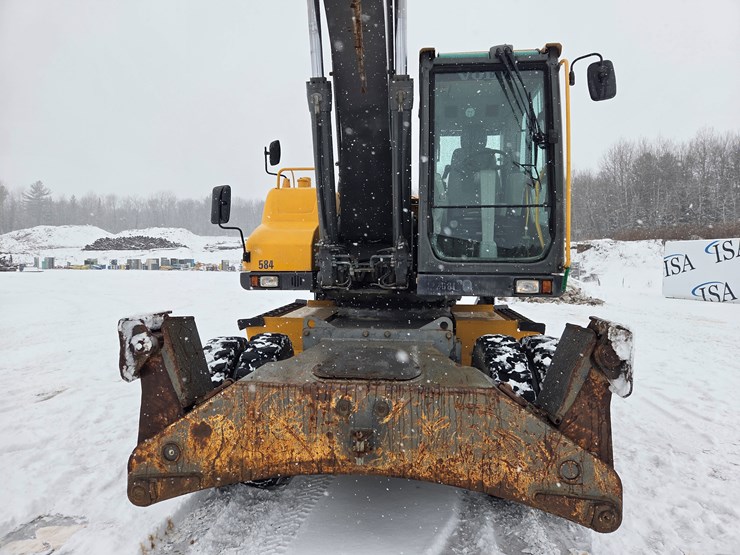 2010-volvo-ew180c-image-9