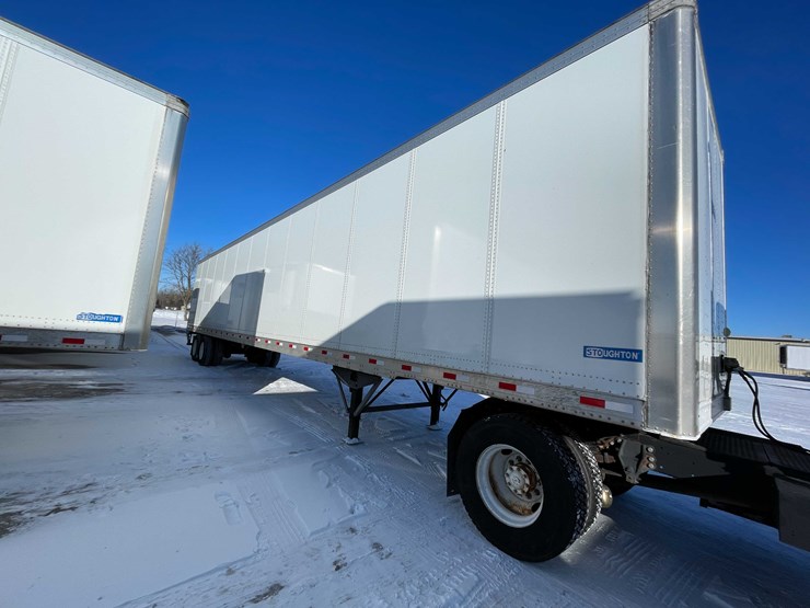 2022-stoughton-trailer-image-2