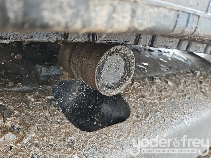 2012-kubota-kx161-image-24