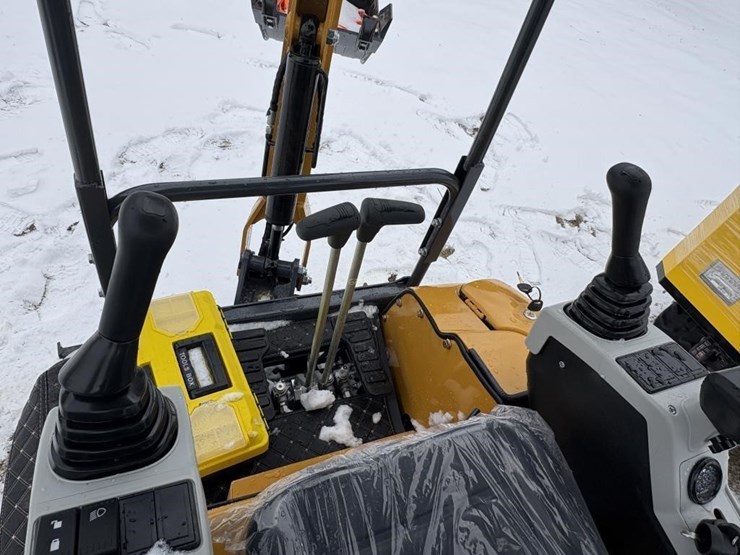 new-sd-lanch-sdle20-mini-backhoe-image-8