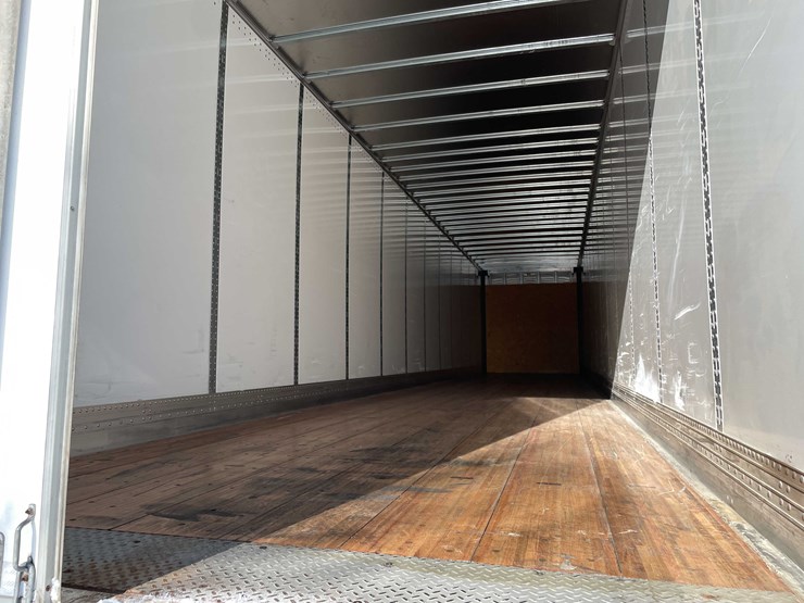 2022-stoughton-trailer-image-25