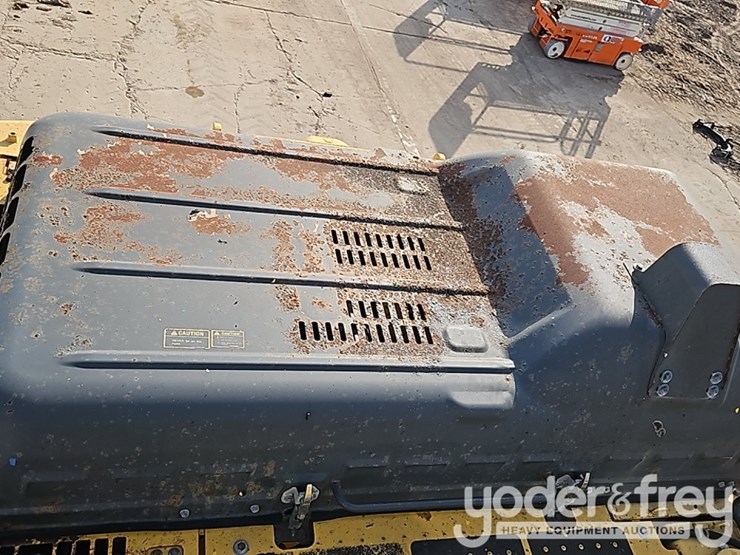 2016-komatsu-pc360-lc-11-image-27