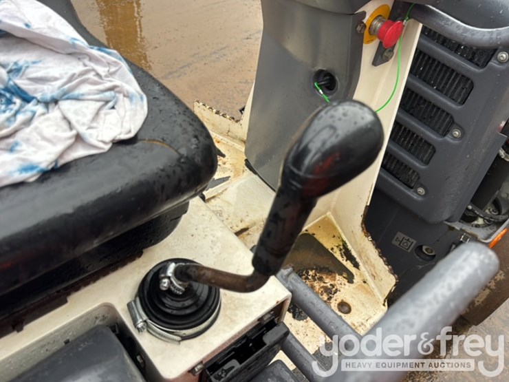 2020-dynapac-cc1000-image-21