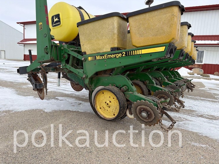john-deere-7200-image-4