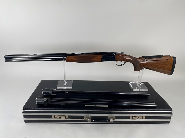 #17-•-#1459-•-perazzi-model-mx5c-3-barrel-set-over-/-under-shotgun-12,-20,-and-28-ga-image-3
