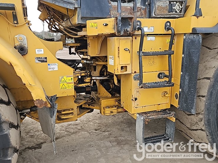 2011-caterpillar-972h-image-13