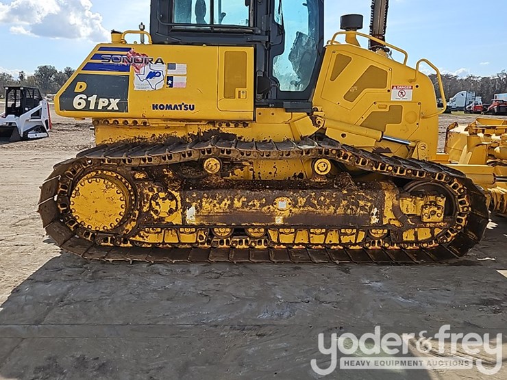 2022-komatsu-d61px-24-image-8