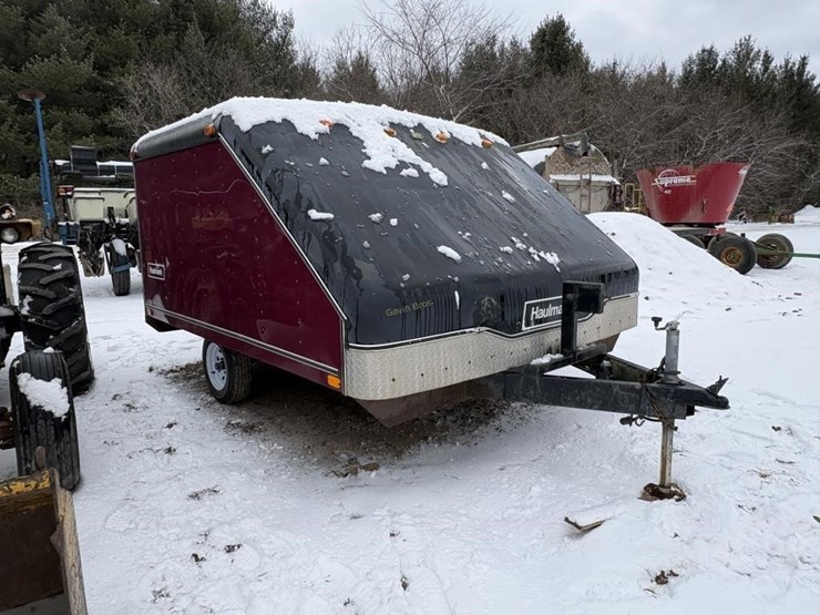 haulmark-enclosed-snowmobile-trailer-image-3
