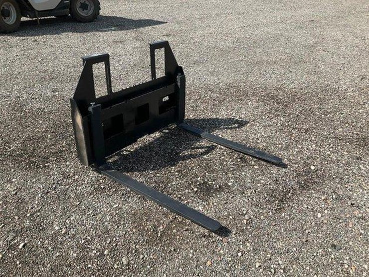 #1365-•-unused-kc-42"in-skid-steer-forks-image-1