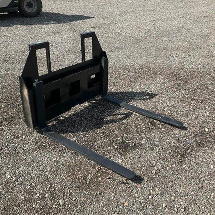 #1365 • Unused KC 42"in Skid Steer Forks