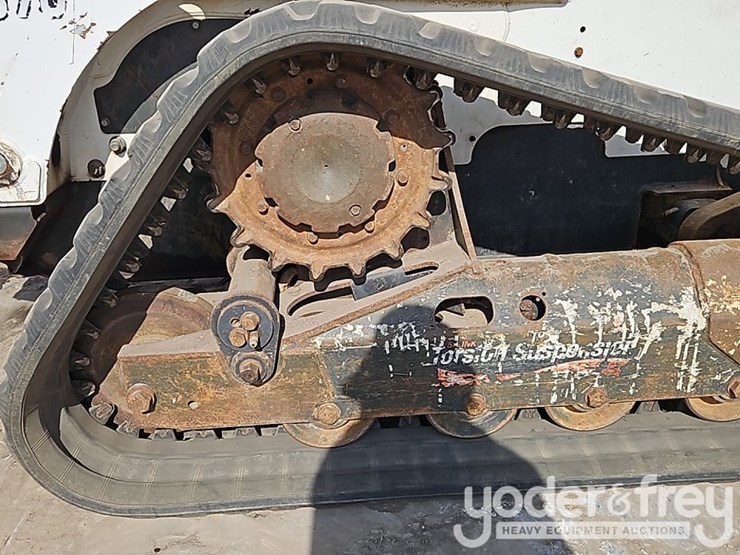 2019-bobcat-t870-image-9