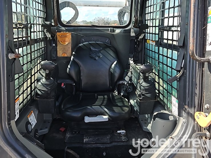 2019-bobcat-t870-image-24