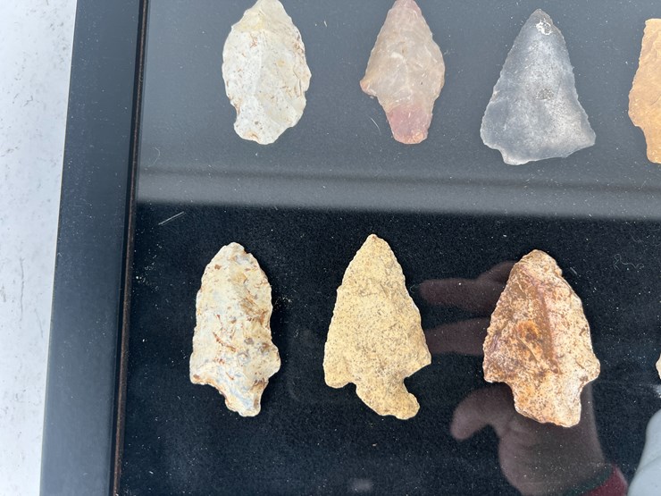 #85-•-#5060-•-(20)-frame-native-american-artifacts-from-the-deep-south-image-5