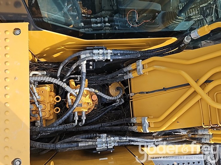 2023-sany-sy135c-image-31