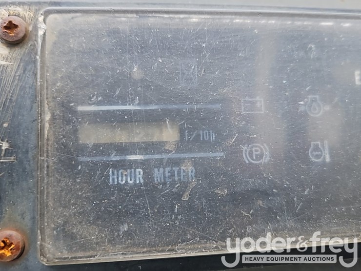 2005-yanmar-c30r-2-image-23