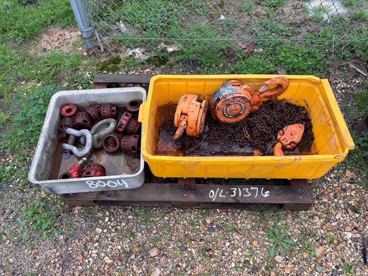 #8004-•-lot-of-2-chain-falls-and-taps-image-1