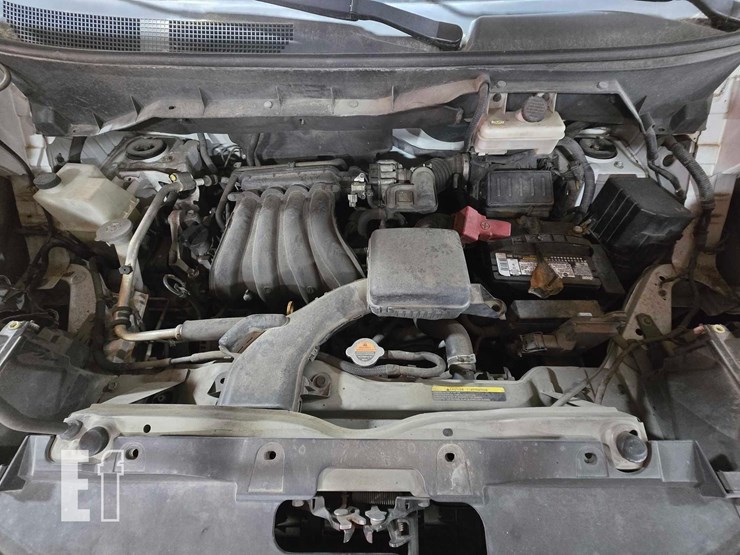 2014-nissan-nv200-image-18