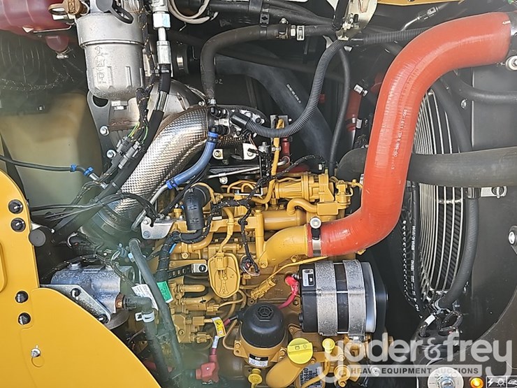 2024-caterpillar-910-image-22