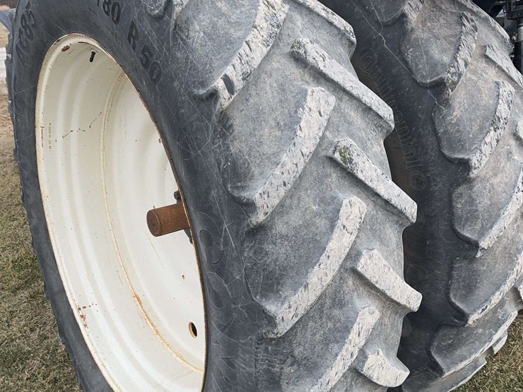 2012-new-holland-275-image-15