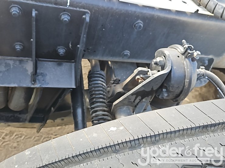 2009-kenworth-t800-image-16