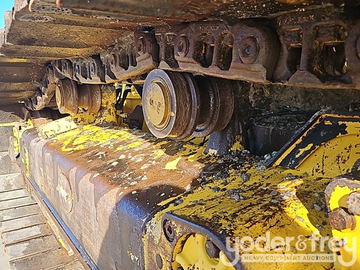 2021-komatsu-d51pxi-24-image-11