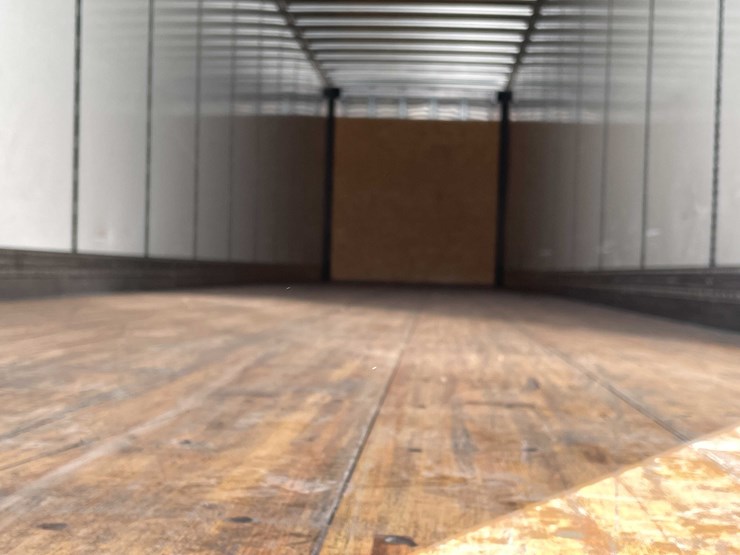 2023-stoughton-trailer-image-32