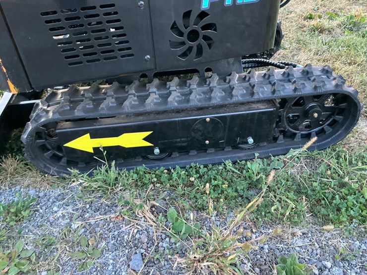 #1208-•-unused-future-ft13c-mini-excavator-image-20