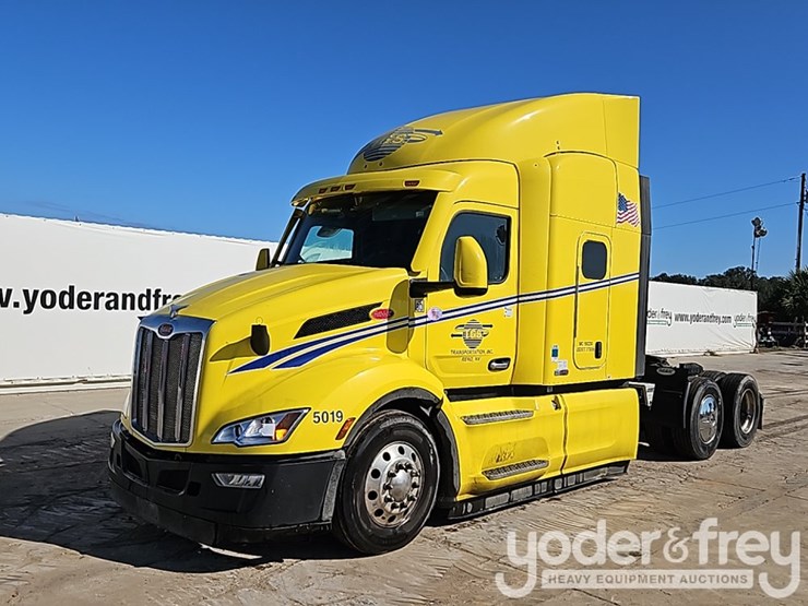 2024-peterbilt-579-image-1