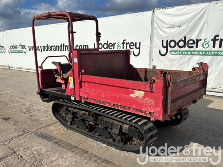 2006-yanmar-c30r-2-image-3