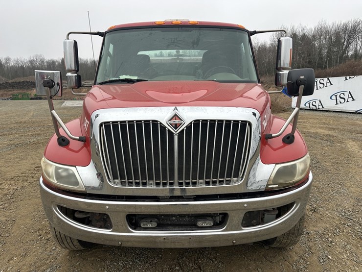 2013-international-durastar-4300-image-8