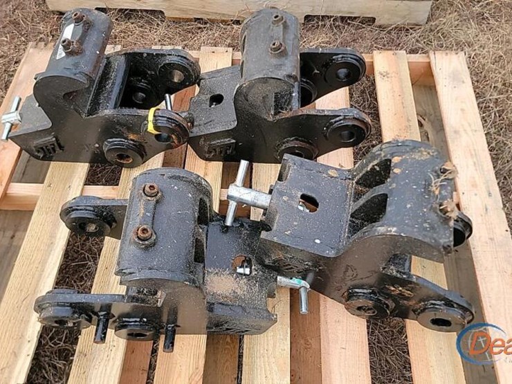 (4)-excavator-quick-connects-image-2