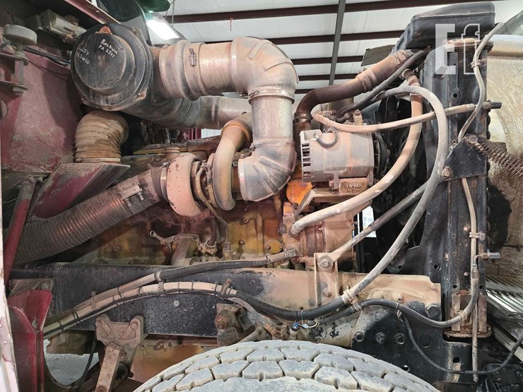 1985-freightliner-6163-image-28