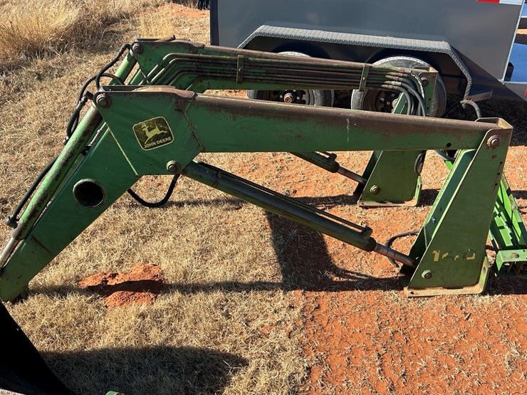 john-deere-148-image-1