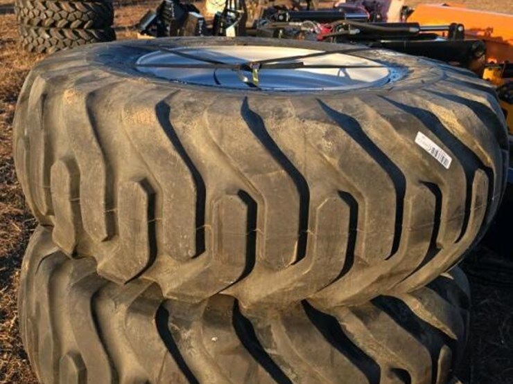 (2)-17.5-25-foam-filled-tires-image-1