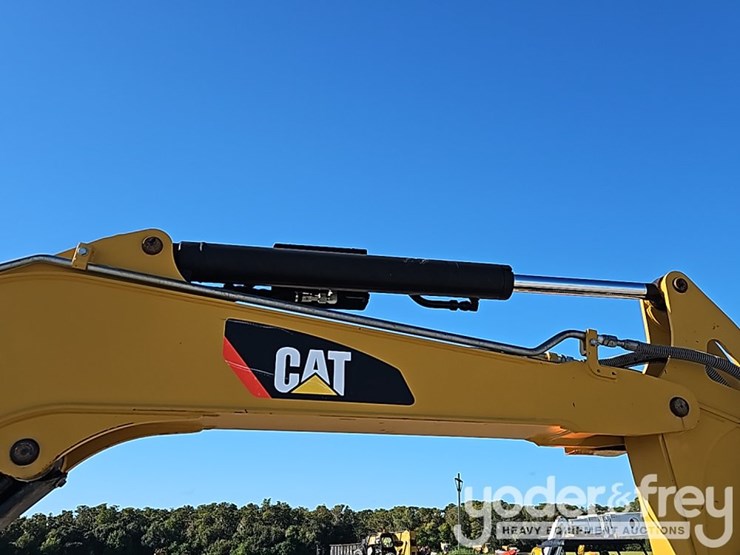 2014-caterpillar-305e-cr-image-16