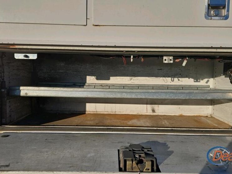 2012-ford-f550-image-11