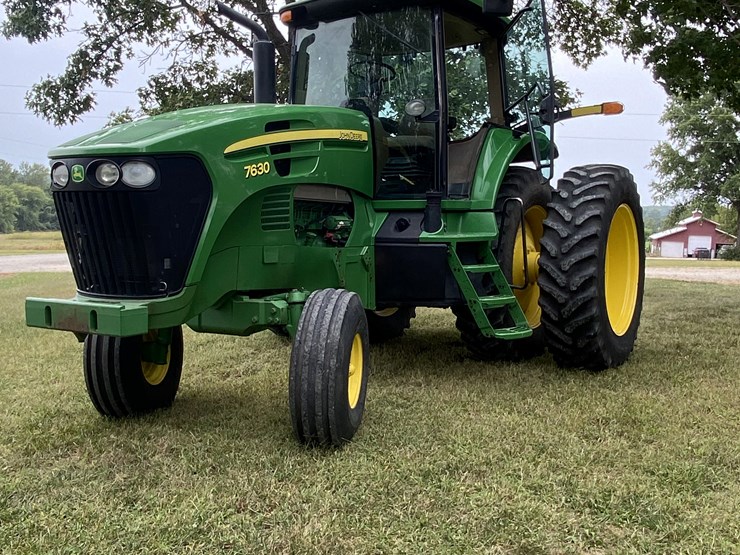 2010-john-deere-7630-image-9
