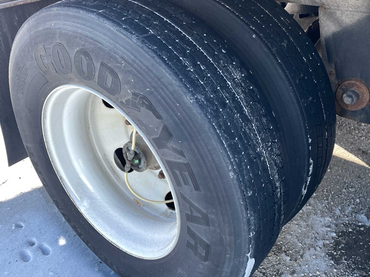 2023-stoughton-trailer-image-23