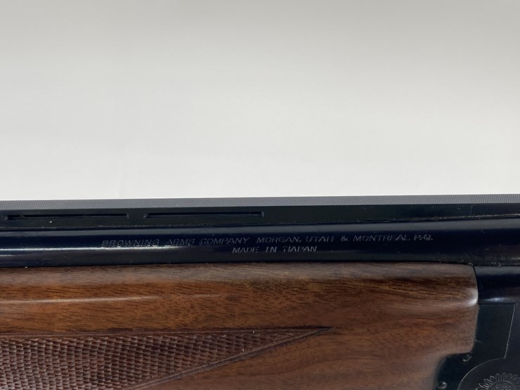 #8-•-#1456-•-browning-citori-super-light-over-/-under-shotgun-20-ga-image-4